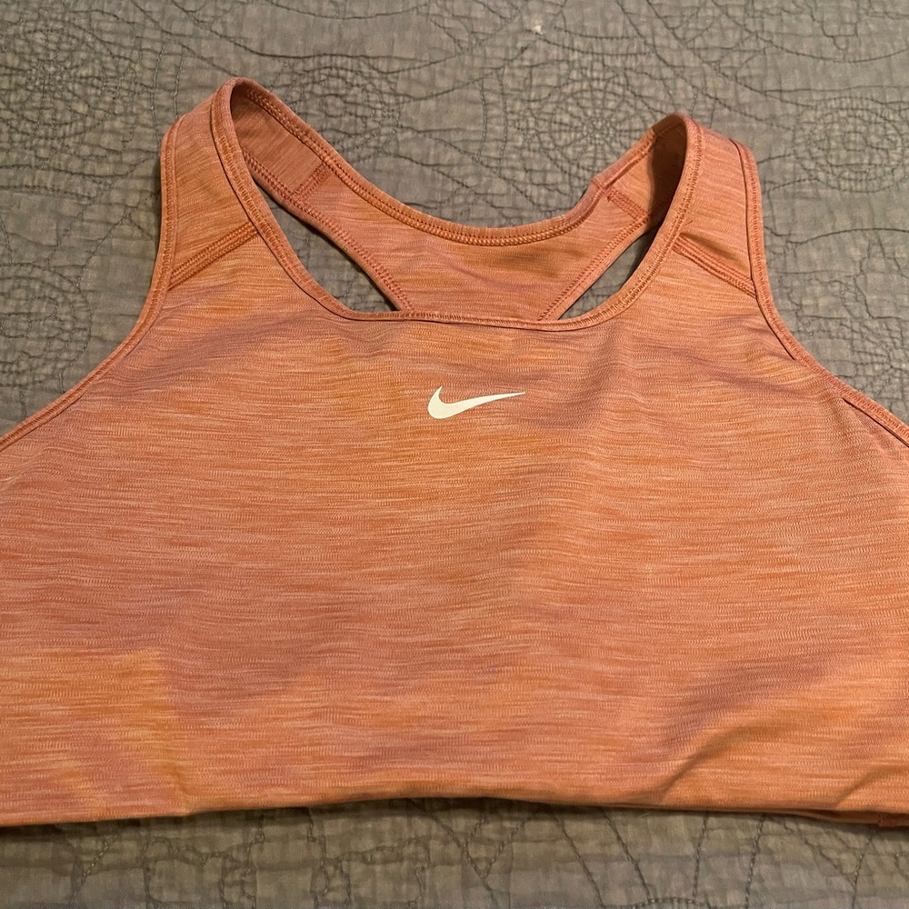 Nike Swoosh Sports bra - Picture 3 of 7